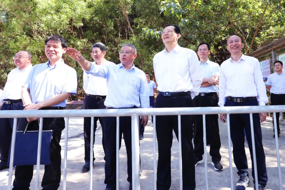 1705915907274390.jpg 自然资源部到海南矿业开展新一轮找矿突破战略行动专题调研1.jpg