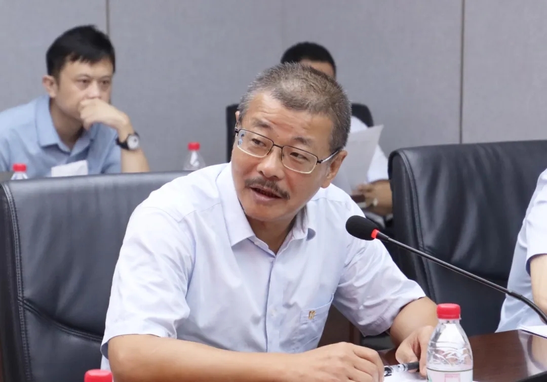 1716968235133150.jpg 海南矿业召开“安全生产月”动员大会4.webp_副本.jpg