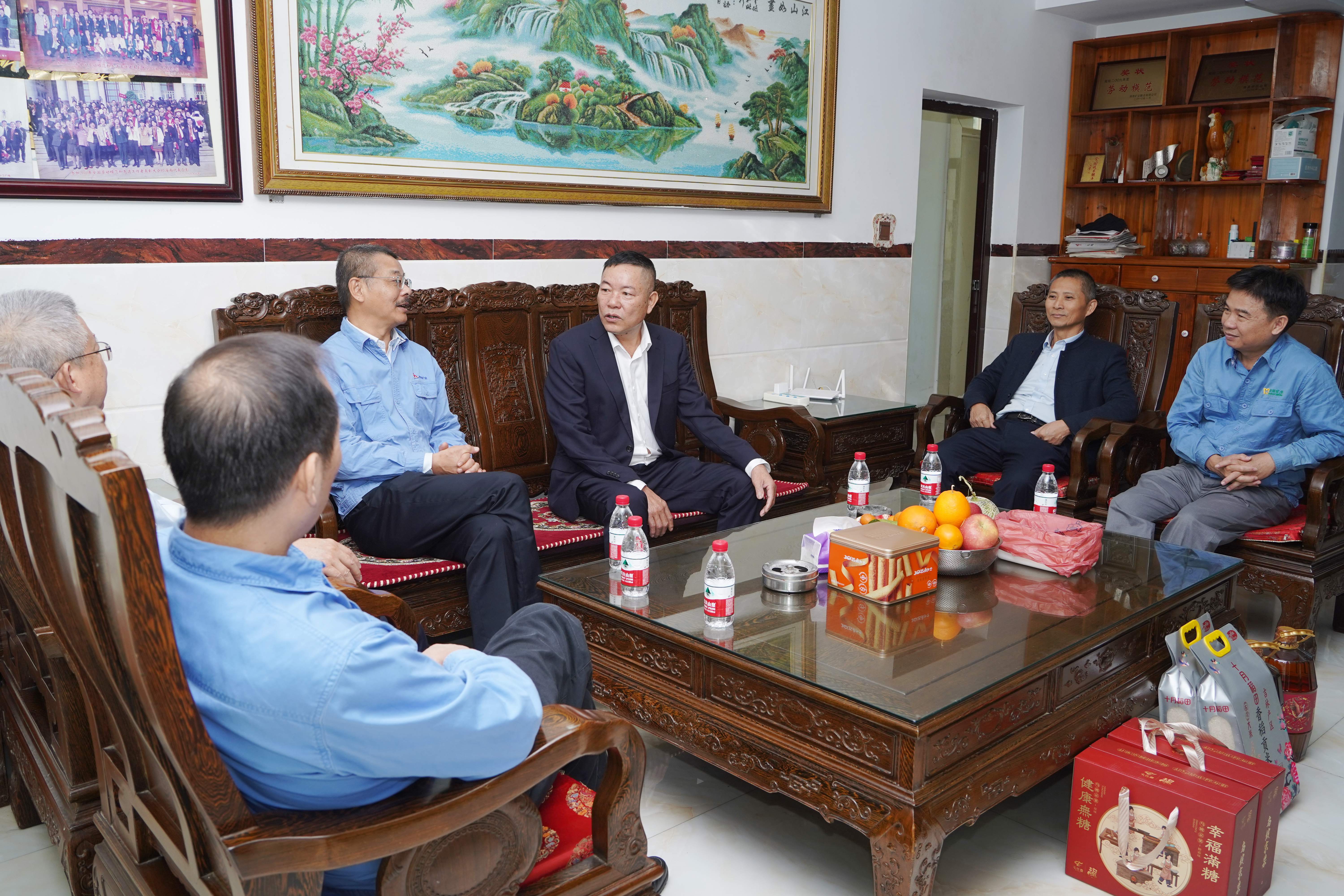 海南矿业开展2025年新春慰问